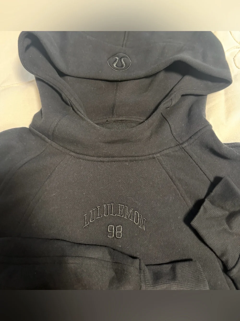 lululemon athletica Black hoodie Sweater size M/L